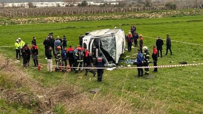 İzmir’den Denizli’de düzenlenecek halter turnuvasına katılmak üzere yola çıkan kafileyi