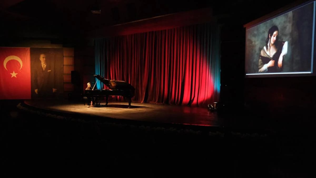Eskişehir Büyükşehir Belediyesi’nin “Caz ve Oda Müziği Günleri” kapsamında düzenlediği