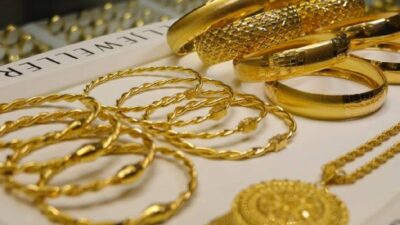 Fed'in faiz kararının ardından altın fiyatları tarihi zirveye yükseldi; ons