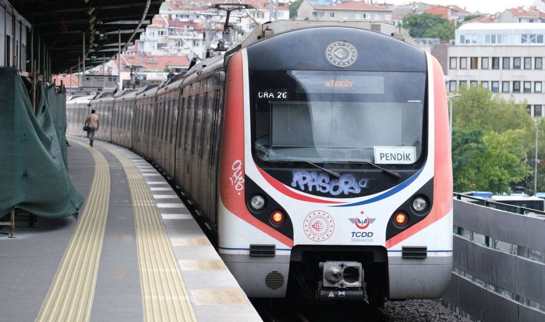 Ulaştırma ve Altyapı Bakanı Abdulkadir Uraloğlu, 1 Mayıs Emek ve