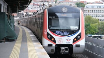 Ulaştırma ve Altyapı Bakanı Abdulkadir Uraloğlu, 1 Mayıs Emek ve