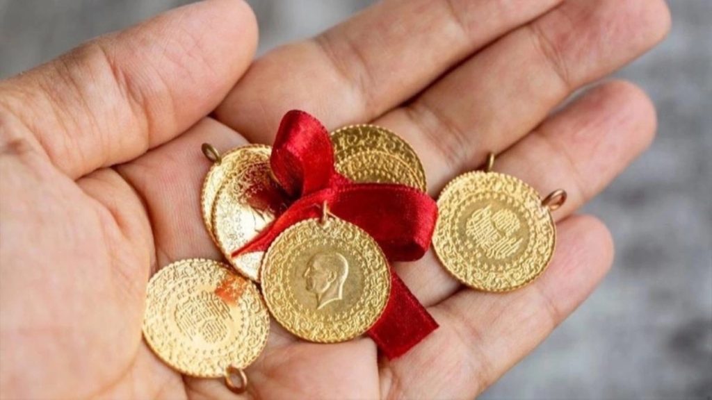 Ons altın 3 bin 490 dolarla hızlı yükselişini bugüne taşıdı.