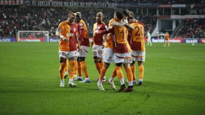 Süper Lig'de 31. hafta karşılaşmasında lider Galatasaray, haftanın açılış maçında