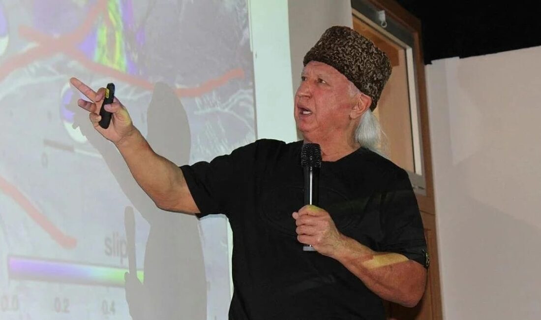 İstanbul'da meydana gelen 6.2'lik depremi 20 gün önceden söyleyen Prof.
