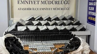 İstanbul Ataşehir'de silah ticareti yaptığı öğrenilen şüpheli yakalanarak tutuklandı. Zanlının