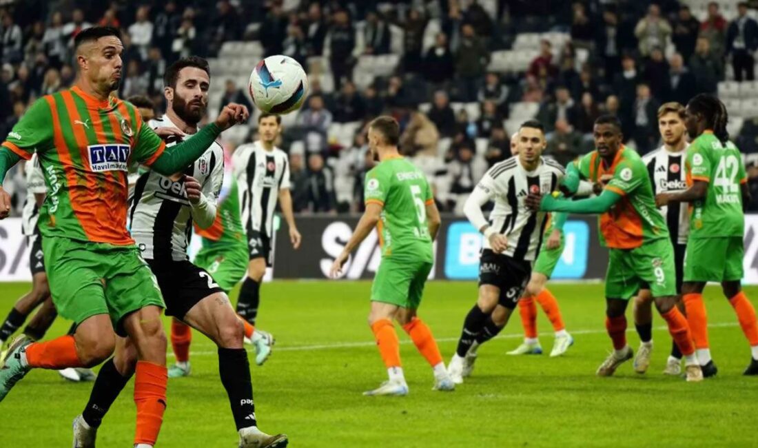 Ligde kalma savaşı veren Alanyaspor ile üçüncülük yarışı yapan Beşiktaş,