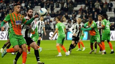 Ligde kalma savaşı veren Alanyaspor ile üçüncülük yarışı yapan Beşiktaş,
