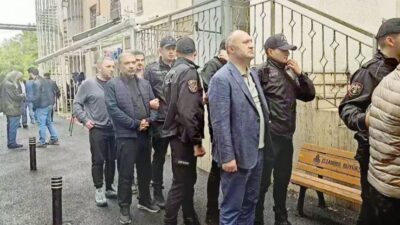 İBB’ye yönelik yolsuzluk soruşturmasında 46 kişi gözaltına alındı, 25’i tutuklandı.