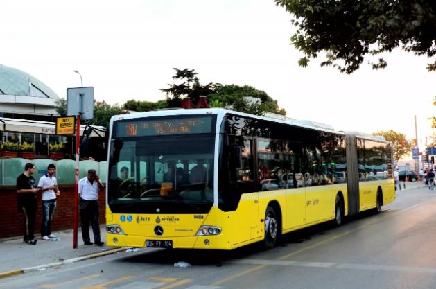 İstanbul'da Özel Halk Otobüsleri, İstanbul Büyükşehir Belediyesi'nden alacakları nedeniyle bugün