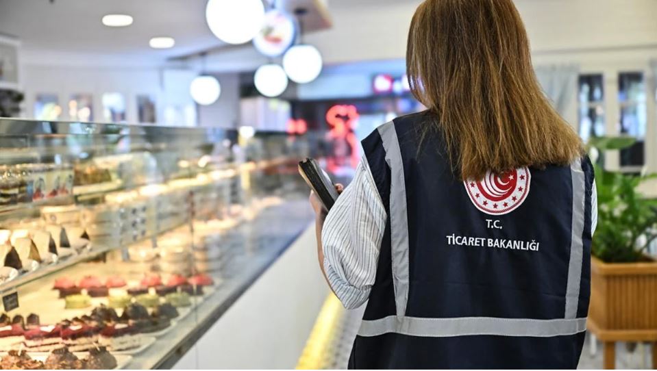 Ticaret Bakanlığı’nın fahiş fiyatla mücadelesinde kesilen rekor cezalar etkisiz kaldı.