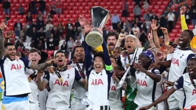 UEFA Avrupa Ligi final mücadelesinde Manchester United'ı 1-0 mağlup eden