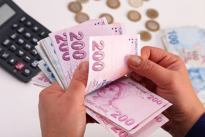 Milyonlarca çalışanın gündeminde yer alan asgari ücret zammı 2025, Haziran