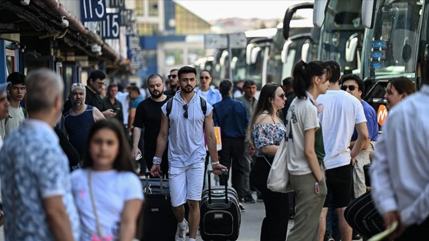 Kurban Bayramı 2025 yaklaşırken, şehirler arası otobüs seyahatleri için talepler