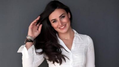 Türk Halk Müziği sanatçısı Sevcan Orhan, Kıbrıs’taki konseri sırasında fenalaştı.