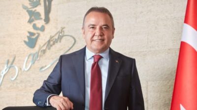 Antalya Cumhuriyet Başsavcılığınca yürütülen "rüşvet" soruşturmasında, Antalya Büyükşehir Belediye Başkanı