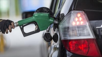 Brent petrol fiyatlarındaki yükselişin ardından akaryakıt fiyatlarına zam geliyor. Cumartesi