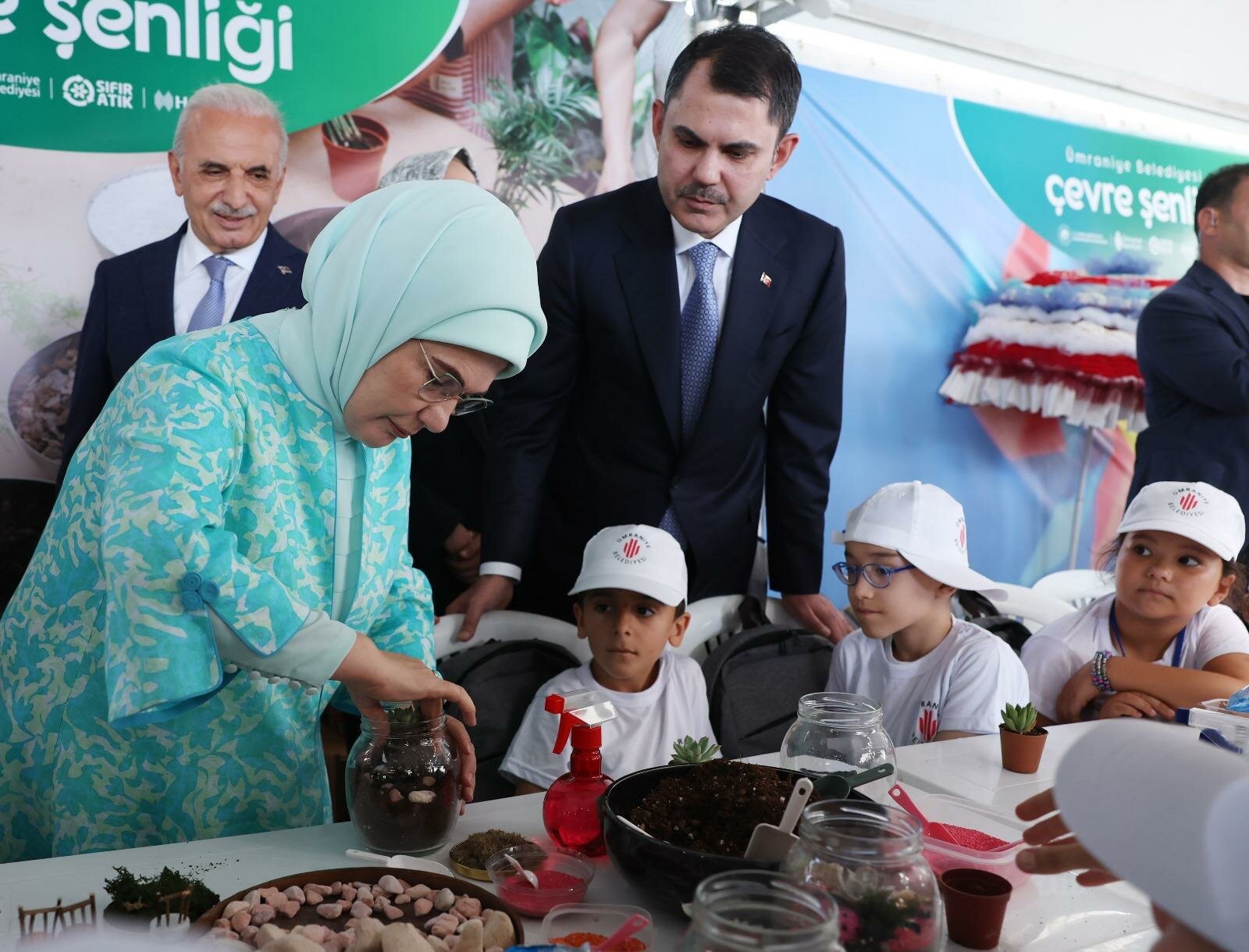Emine Erdoğan, Ümraniye Çevre Şenliği'nde çocuklarla birlikte atölyelere katıldı, DOA