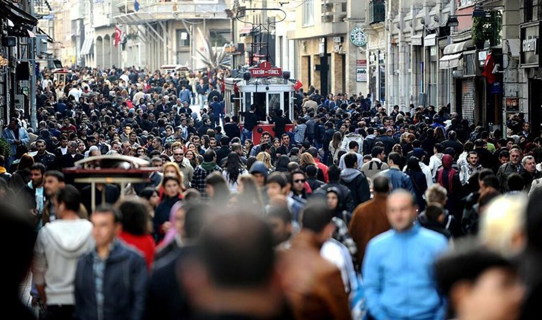 2024’te Türkiye içinde 2 milyon 682 bin kişi yer değiştirdi.
