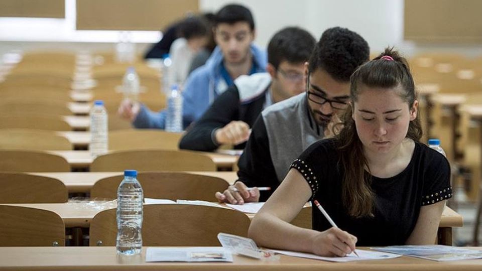 2025-YKS tercih kılavuzu yayımlandı. Hukuk fakülteleri için başarı sıralaması barajı