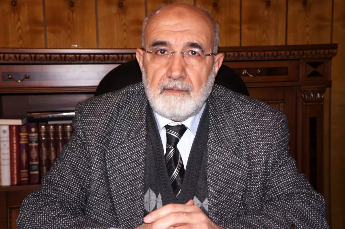 Yakup Arslan Kimdir