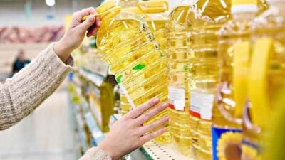 Türkiye’de ayçiçeği hasadı devam ederken, hem tarlada hem de market