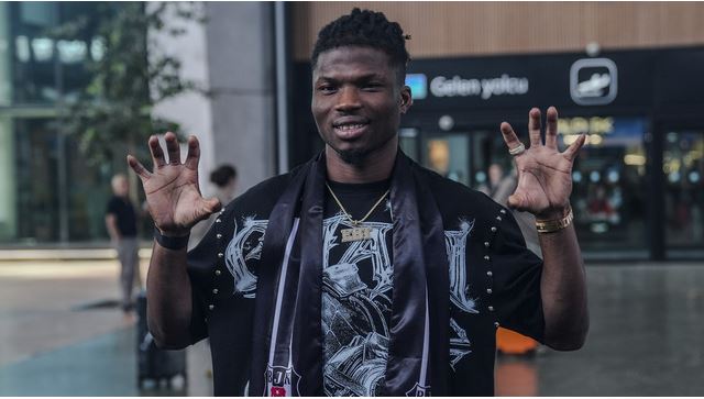 Besiktas El Bilal Toure Transferinde Mutlu Sona Ulasti 2