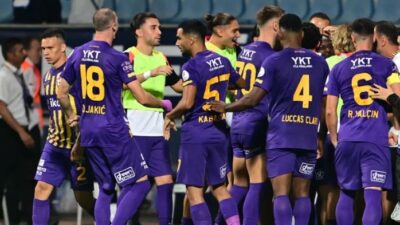 Eyüpspor, Süper Lig'in 3. haftasında Corendon Alanyaspor'u 2-1 mağlup ederek