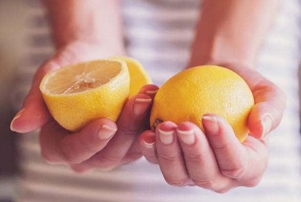 Zirai don ve sıcak havaların etkisiyle limon rekoltesinde yüzde 40'lık
