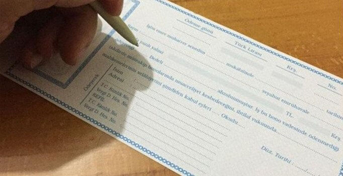 Kırtasiyeden alınan senetlerin dönemi kapanıyor. Yıl sonuna kadar yürürlüğe girmesi