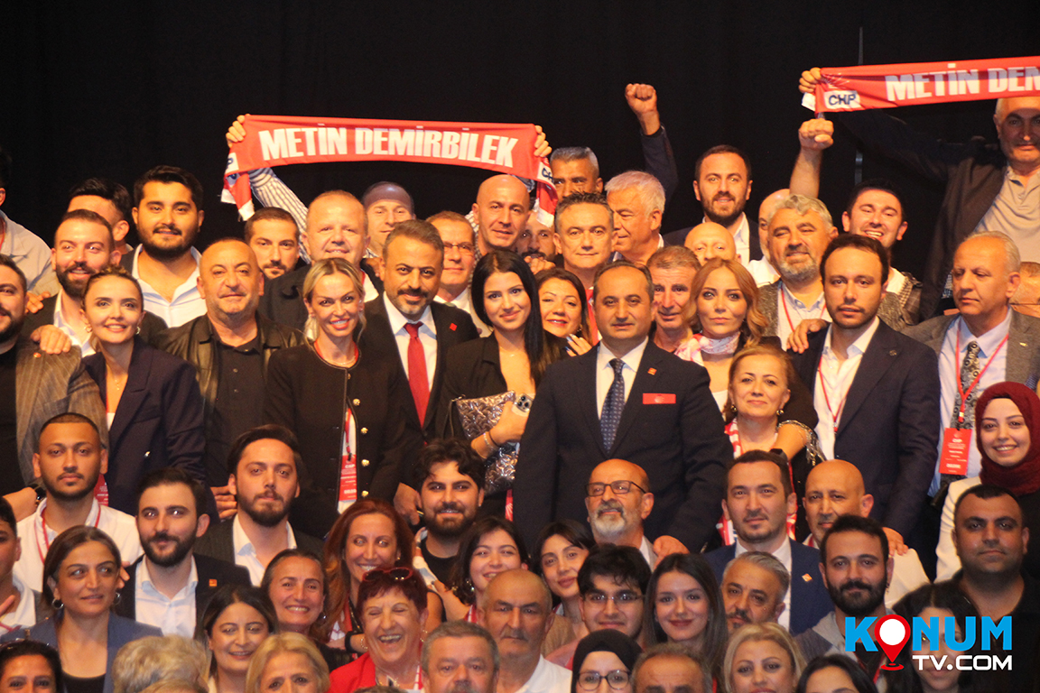 CHP Umraniye de Yeni Donem Ilce Baskani Metin Demirbilek Oldu 10
