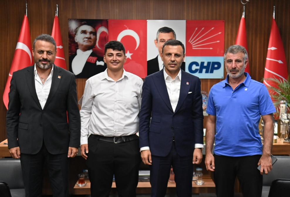 CHP Ümraniye Gençlik Kolları Başkanı İstifa Etti 2 Arda Yilmaz