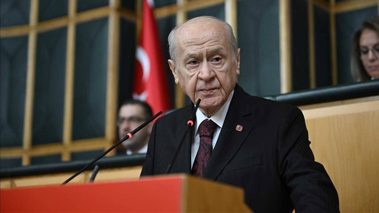 Bahceli den CHP nin Meclise katilmama kararina tepki