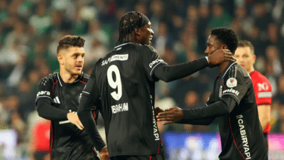 Süper Lig’in 3. hafta erteleme maçında Beşiktaş, deplasmanda Konyaspor’u 2-0