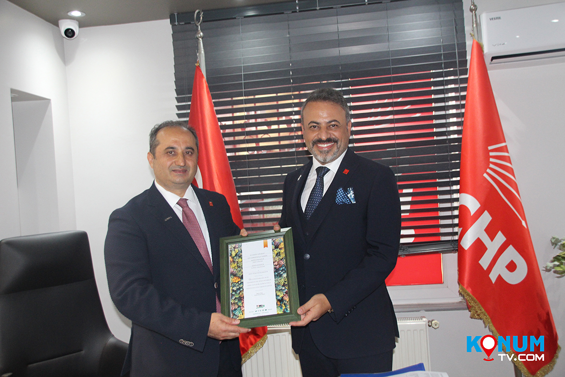 CHP Umraniyede bayrak degisimi 4