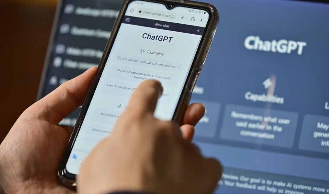 OpenAI CEO’su Sam Altman, ChatGPT’deki katı kısıtlamaların gevşetileceğini duyurdu. Önümüzdeki