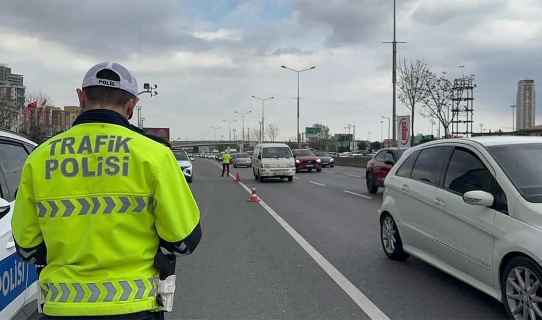 Adana’da bir avukat, trafik polisi olmayan bir memurun babasına kestiği