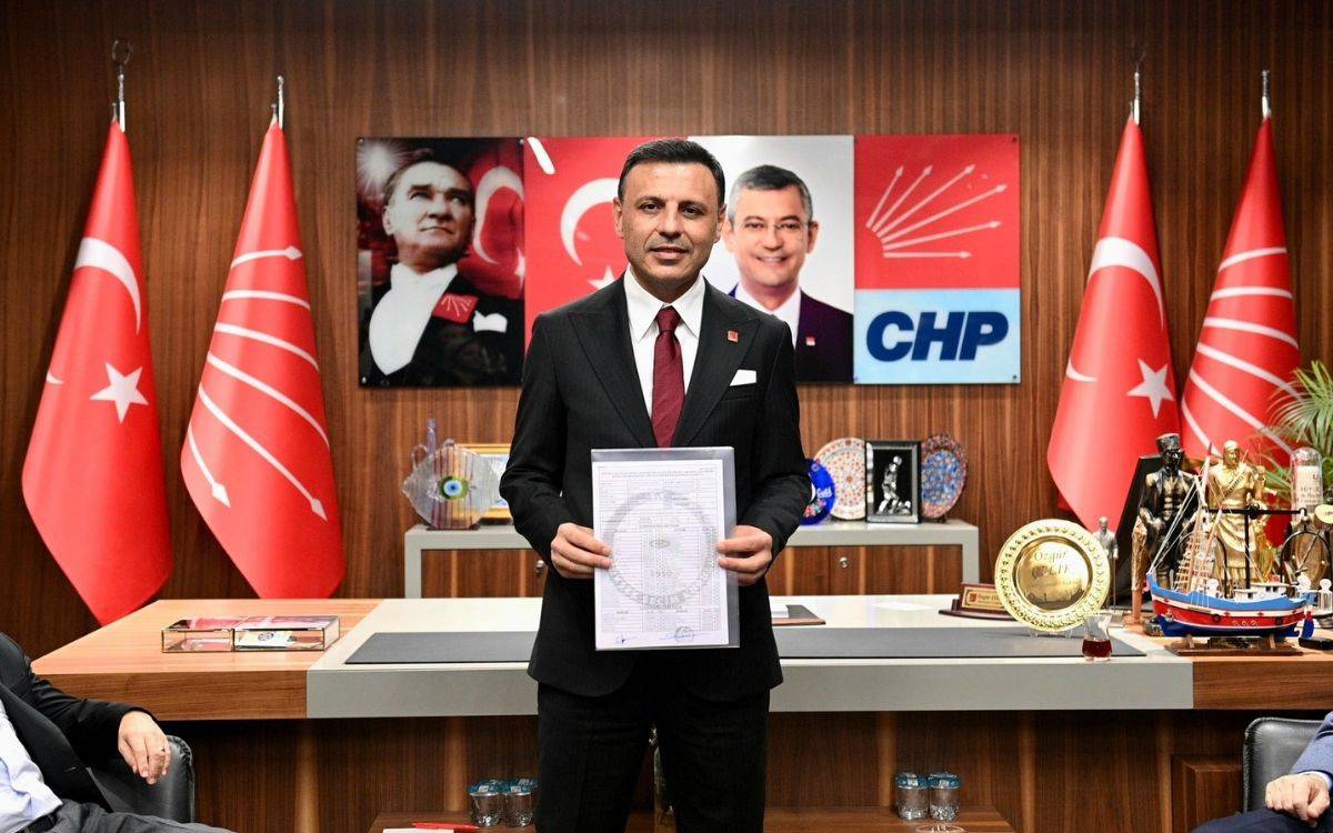Yüksek Seçim Kurulu’nun kongrenin durdurulması yönündeki itirazı reddetmesinin ardından gerçekleşen