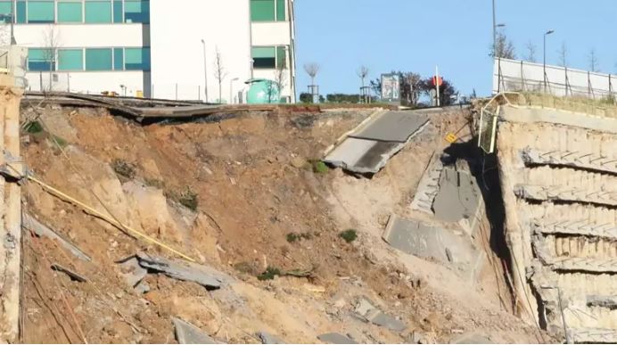 Ümraniye İnkılap Mahallesi Sokullu Caddesi’ndeki bir inşaatın istinat duvarının yıkılması