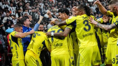 Süper Lig'in 11. haftasında Beşiktaş, sahasında ağırladığı Fenerbahçe'ye 3-2 mağlup