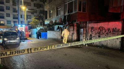 İstanbul Pendik'te, Fevzi Çakmak Mahallesi'nde bulunan iki katlı bir binanın