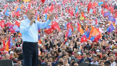 MetroPOLL Araştırma'nın "Türkiye'nin Nabzı Aralık 2025" anketi, hükümetin bir yıllık