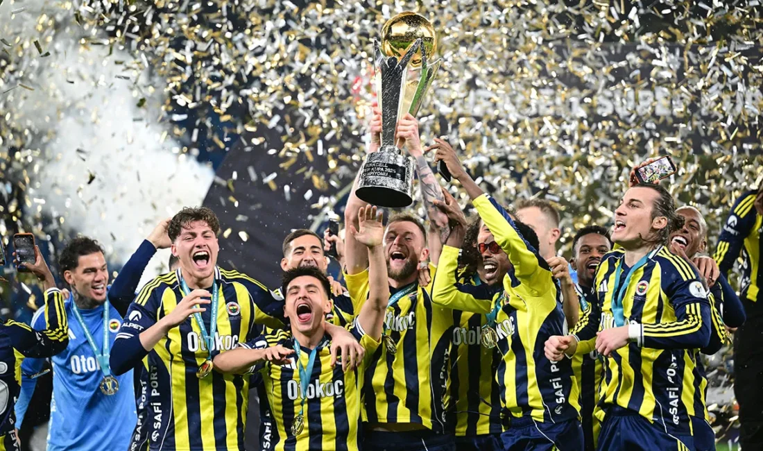 Turkcell Süper Kupa Final karşılaşmasında Galatasaray ve Fenerbahçe karşı karşıya