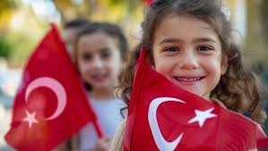 Mardin'in Nusaybin ilçesinde Türk bayrağına yönelik saldırının ardından MEB 81