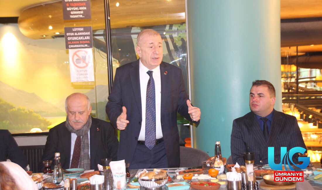 Zafer Partisi Genel Başkanı Ümit Özdağ, Ümraniye’de düzenlenen programda 'İstanbul