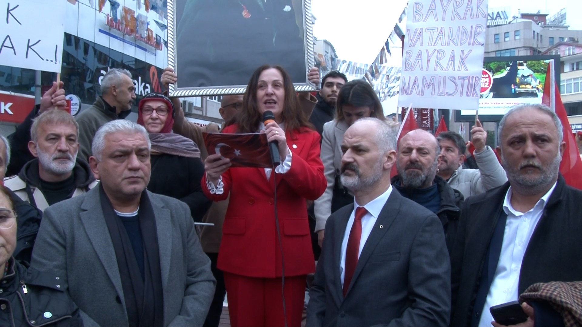 İYİ Parti Ümraniye'den “Bayrak Yürüyüşü” 3 iyi parti umraniye bayrak yuruyusu 3