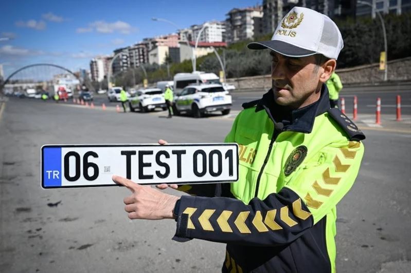 Sosyal medyada yayılan APP plaka iddiaları araç sahiplerini telaşlandırırken, ceza