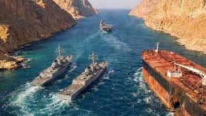 ABD'nin başlattığı saldırılar sonrası İran’ın kontrollü geçişlere izin verdiği Hürmüz