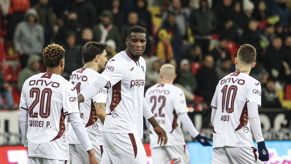 Süper Lig'de 25. hafta karşılaşmasında Trabzonspor, Kayserispor deplasmanına konuk oldu.