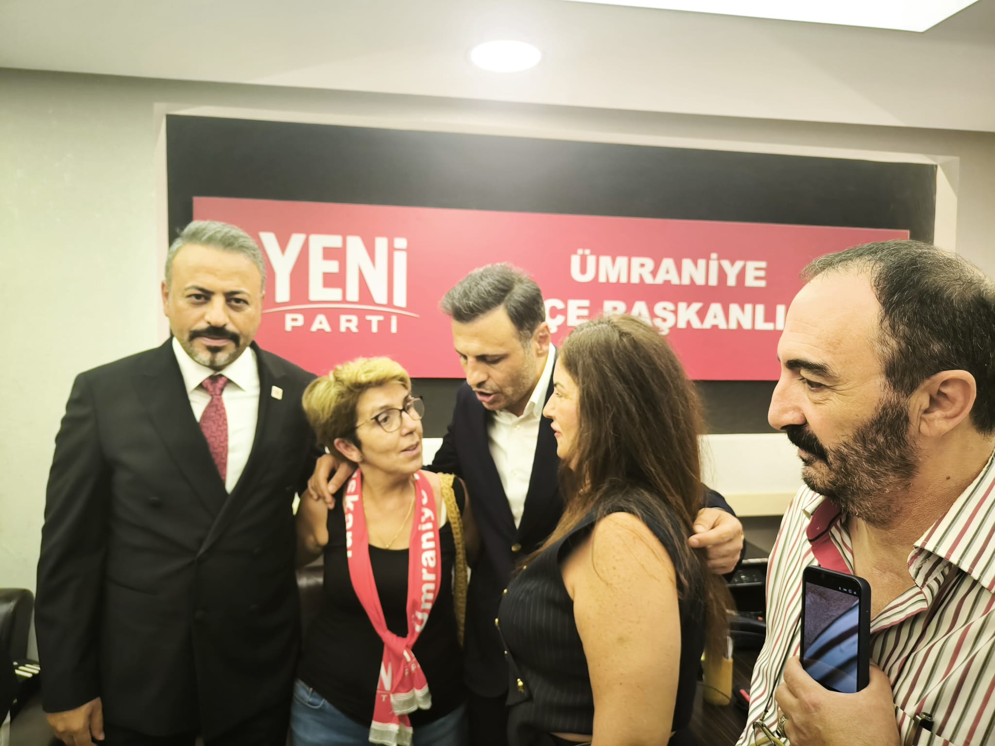 YENİ Parti’nin İstanbul’da İlk İlçe Başkanlığı Ümraniye’de Açıldı 2 YENI Partinin Istanbulda Ilk Ilce Baskanligi Umraniyede Acildi 1