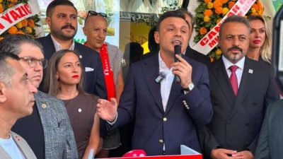 YENİ Parti’nin İstanbul’daki ilk ilçe başkanlığı Ümraniye’de açıldı. İstanbul İl